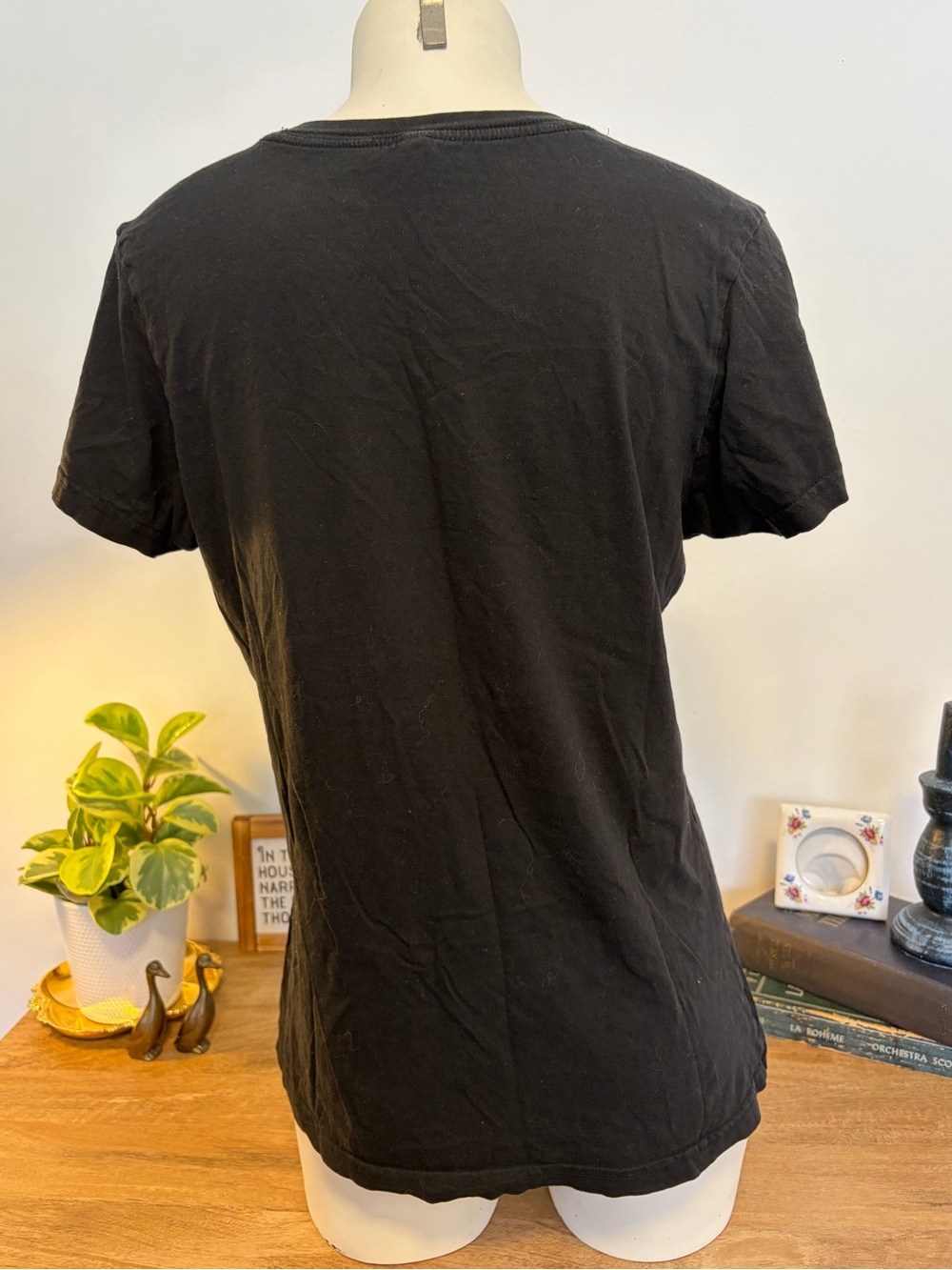 Nintendo Super Mario The Original Since 1981 Graphic Tee Black Rock Me - Picture 5 of 6